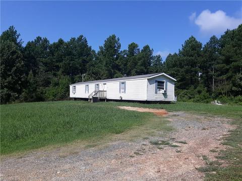 652 Grubb Dr, Denton, NC 27239 photo 2