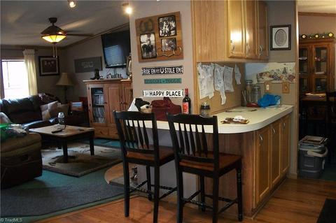 1607 County Line Rd, Harmony, NC 28634 photo 14