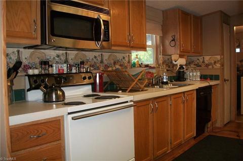 1607 County Line Rd, Harmony, NC 28634 photo 12