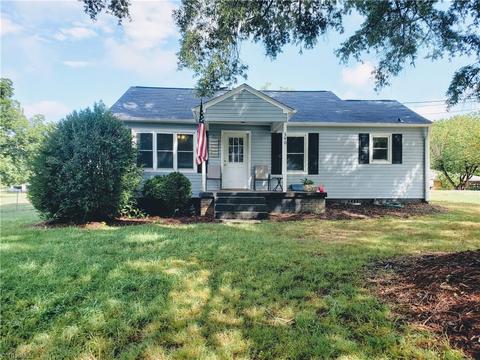 340 E Ridge St, Ramseur, NC 27316 photo 1