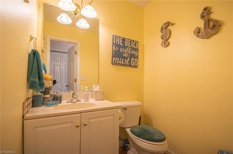 1827 Eric Dr, Graham, NC 27253 photo 16