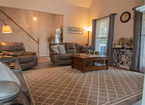 1827 Eric Dr, Graham, NC 27253 photo 7