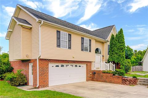 1036 Tesh Ct, High Point, NC 27265 photo 3