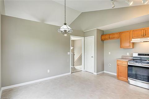 1036 Tesh Ct, High Point, NC 27265 photo 12
