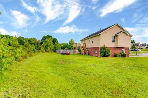 1036 Tesh Ct, High Point, NC 27265 photo 25