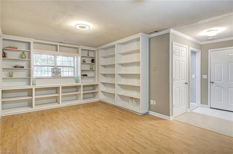 1036 Tesh Ct, High Point, NC 27265 photo 22