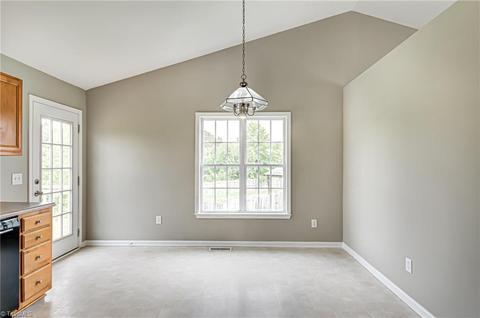 1036 Tesh Ct, High Point, NC 27265 photo 10