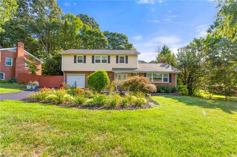 3204 Pine Needles Rd, High Point, NC 27265 photo 1