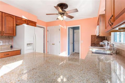 3204 Pine Needles Rd, High Point, NC 27265 photo 10