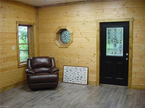 326 Cherokee Ln, Purlear, NC 28665 photo 26