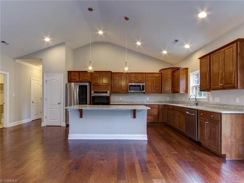 2257 Iris Dr, Haw River, NC 27258 photo 11