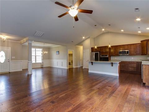 2257 Iris Dr, Haw River, NC 27258 photo 8