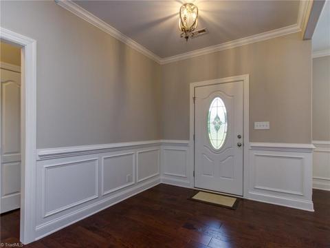 2257 Iris Dr, Haw River, NC 27258 photo 3