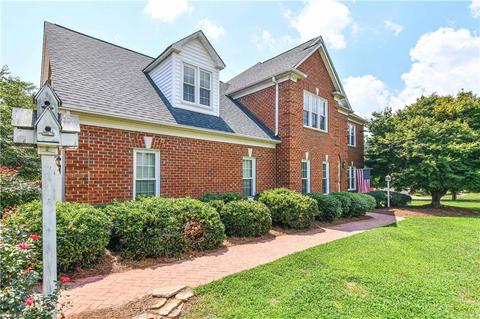 7401 Fox Chase Dr, Trinity, NC 27370 photo 3