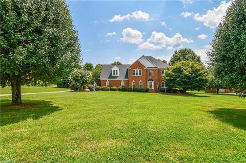 7401 Fox Chase Dr, Trinity, NC 27370 photo 2