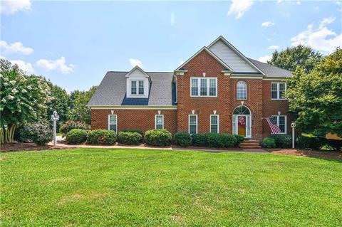 7401 Fox Chase Dr, Trinity, NC 27370 photo 1