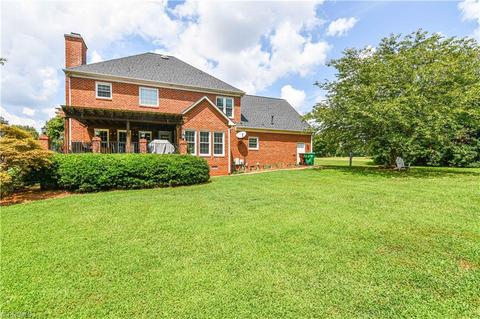 7401 Fox Chase Dr, Trinity, NC 27370 photo 6