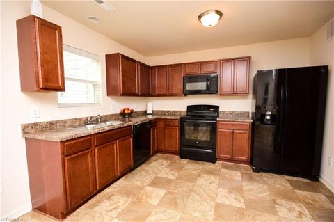 444 Sandybrooke Dr, High Point, NC 27265 photo 8