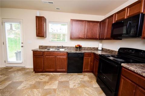 444 Sandybrooke Dr, High Point, NC 27265 photo 6