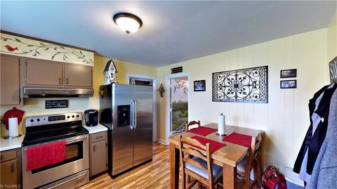800 E Fairfield Rd, High Point, NC 27263 photo 2