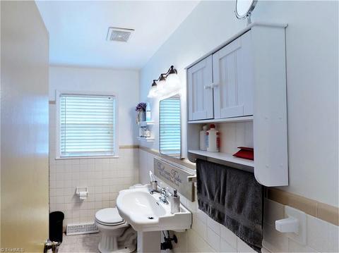 800 E Fairfield Rd, High Point, NC 27263 photo 7