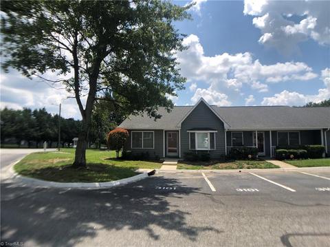 3101 Windchase Ct, High Point, NC 27265 photo 2