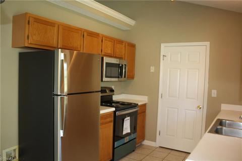 944 Saint Ann Dr, High Point, NC 27265 photo 5