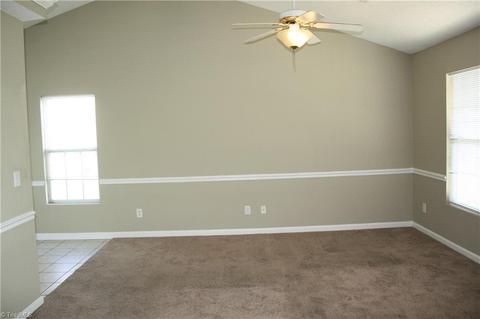 944 Saint Ann Dr, High Point, NC 27265 photo 4