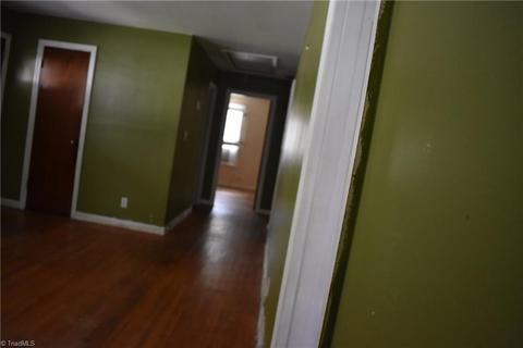 723 Cliffside Ave, High Point, NC 27262 photo 9