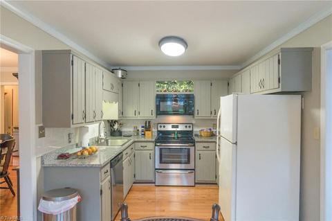 3812 Beech Cir, Trinity, NC 27370 photo 8