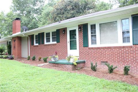 119 North St, High Point, NC 27265 photo 3