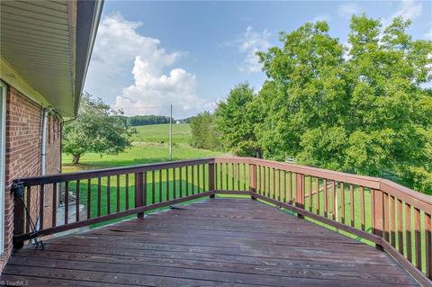 262 Kennedy Farm Rd N, Trinity, NC 27370 photo 9