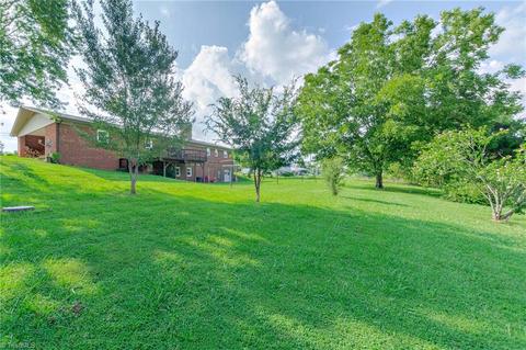 262 Kennedy Farm Rd N, Trinity, NC 27370 photo 8