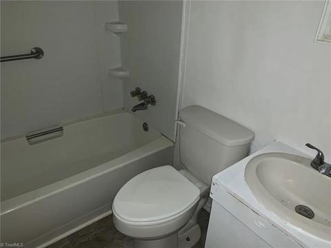 330 Maple St, Eden, NC 27288 photo 9