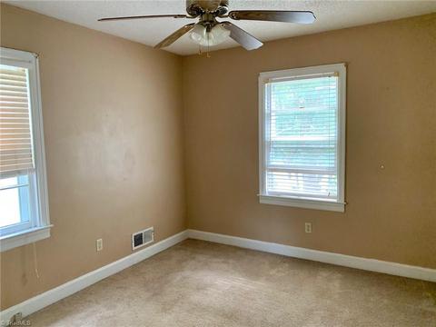 330 Maple St, Eden, NC 27288 photo 7