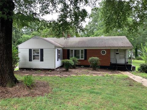 330 Maple St, Eden, NC 27288 photo 1