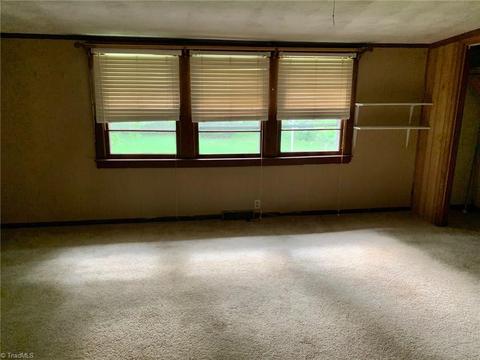 330 Maple St, Eden, NC 27288 photo 6