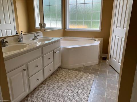 202 Trinity Ln, King, NC 27021 photo 11