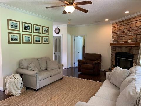202 Trinity Ln, King, NC 27021 photo 6