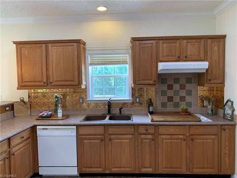 202 Trinity Ln, King, NC 27021 photo 19