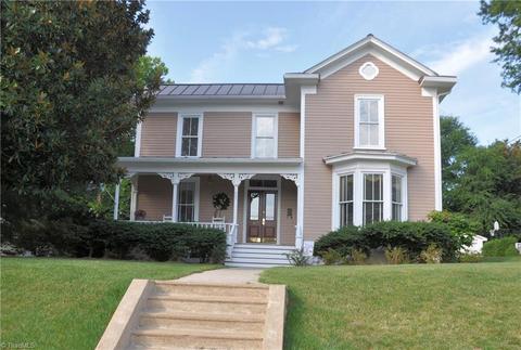 527 Patrick St, Eden, NC 27288 photo 1