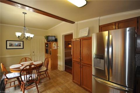 527 Patrick St, Eden, NC 27288 photo 10