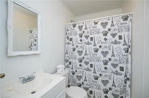 823 Willow Pl, High Point, NC 27260 photo 24