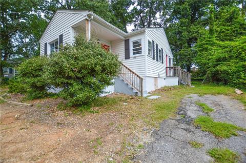 823 Willow Pl, High Point, NC 27260 photo 1