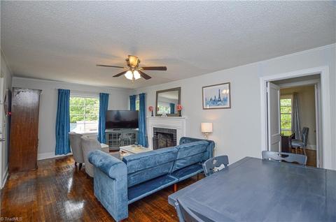 823 Willow Pl, High Point, NC 27260 photo 4