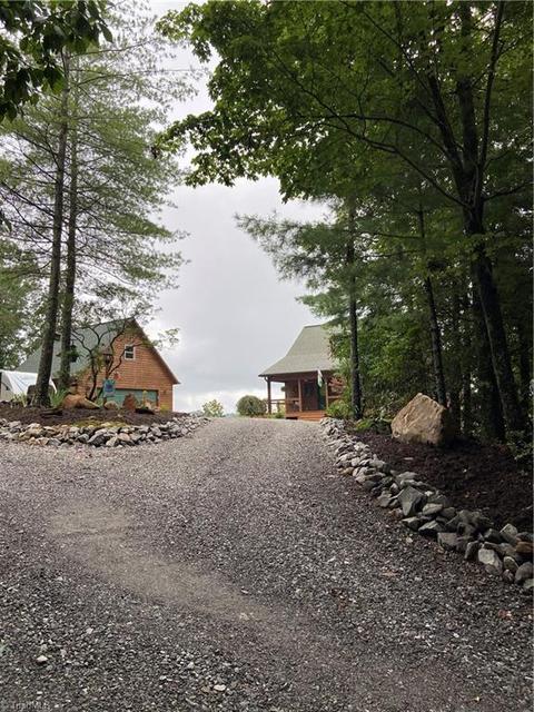 1645 Buck Mountain Rd, Purlear, NC 28665 photo 1