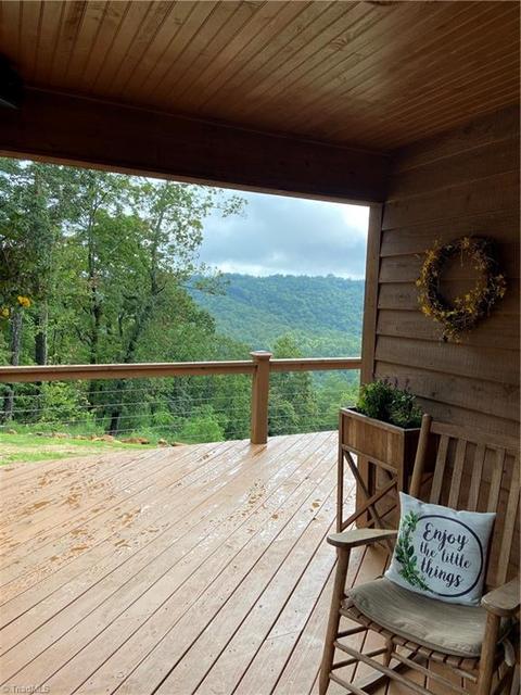 1645 Buck Mountain Rd, Purlear, NC 28665 photo 8