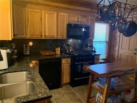 1645 Buck Mountain Rd, Purlear, NC 28665 photo 17