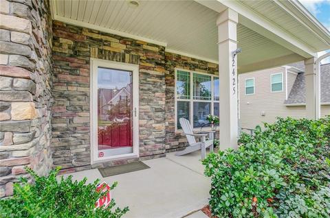 2425 Bearded Iris Ln, High Point, NC 27265 photo 3