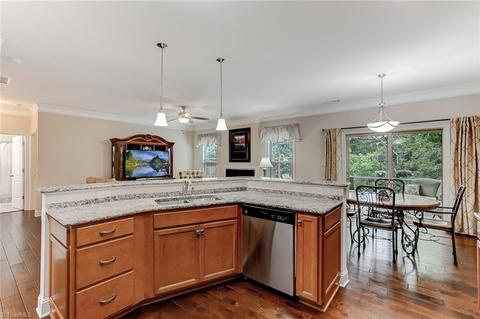 2425 Bearded Iris Ln, High Point, NC 27265 photo 12